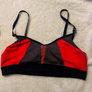 Alo sport bra super cute